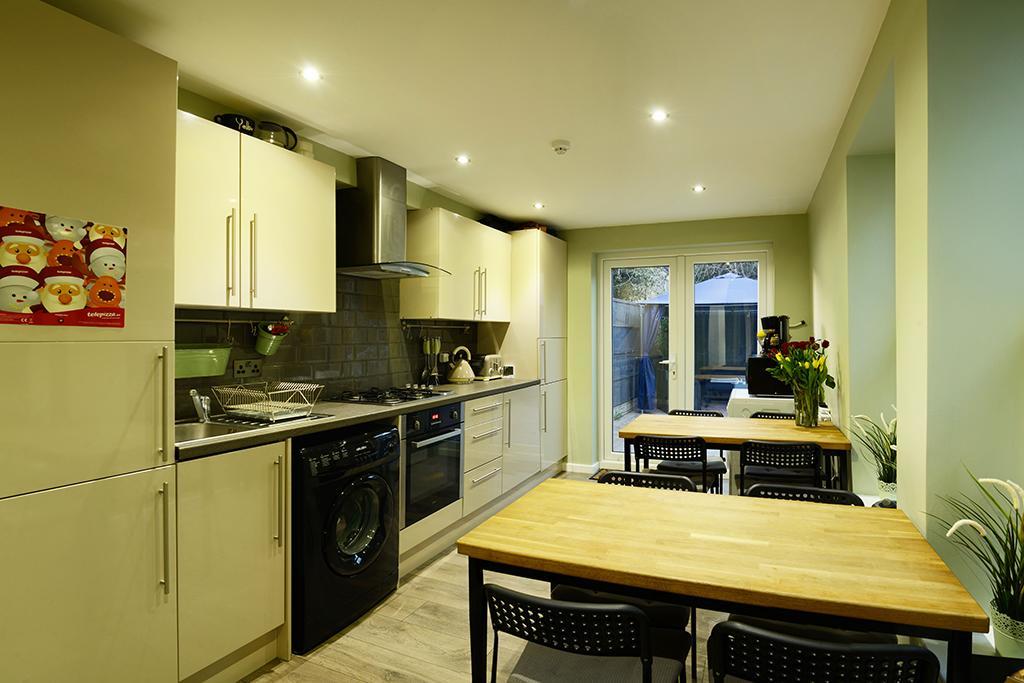 Devon House Hotel Лондон Екстериор снимка